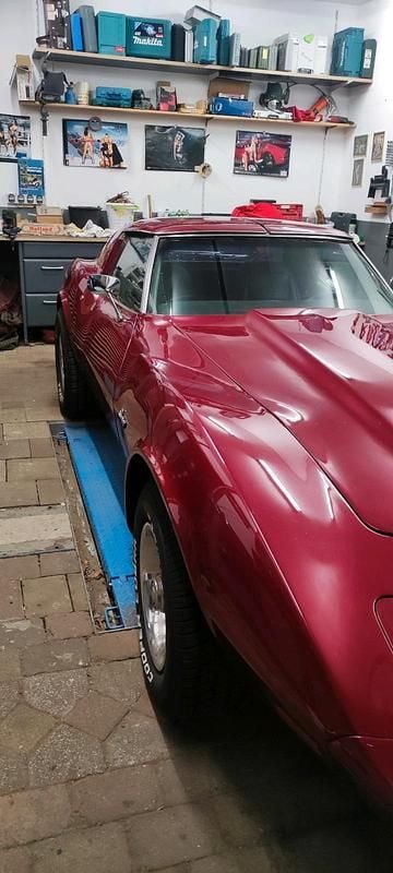 Second-hand Chevrolet Corvette C3 1977 Roșu