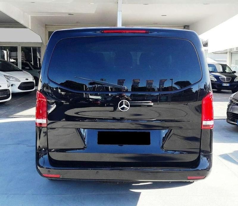 Gebraucht Mercedes Vito 163 PS (119 kW) 2017 Schwarz metallic Van