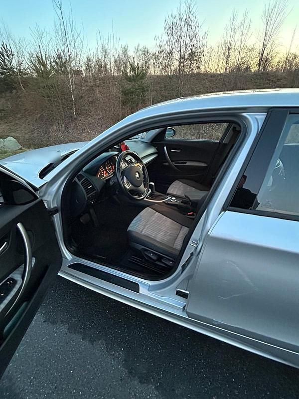 Gebraucht BMW 120 163 PS (119 kW) 2005 Silber Kleinwagen