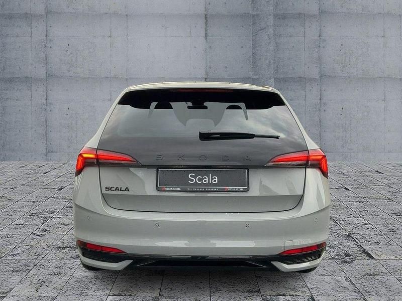 Neu Skoda Scala Monte Carlo 150 PS (110 kW) 2025 Grau Kleinwagen