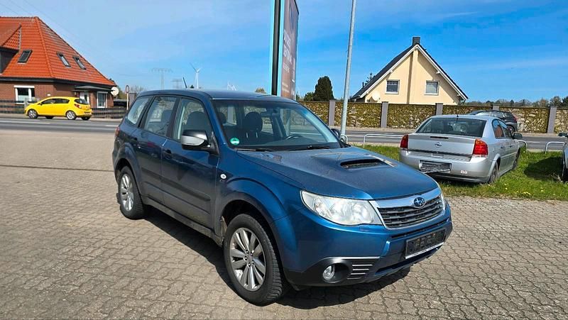 Second-hand Subaru Forester 147 CP (108 kW) 2010 Albastru SUV
