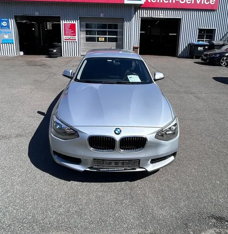 Gebraucht BMW 114 95 PS (69 kW) 2014 Silber Kleinwagen