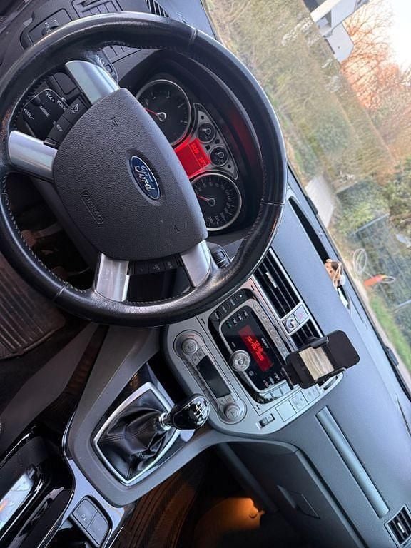 Gebraucht Ford Kuga 140 PS (102 kW) 2012 Braun SUV