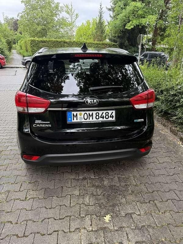 Gebraucht Kia Carens DREAM-TEAM Edition 141 PS (103 kW) 2016 Schwarz Van / Kleinbus