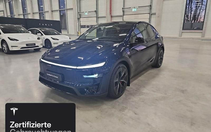 Blau Neu 2025 Tesla Model Y Performance SUV | 67.000 € - Bild 1/4