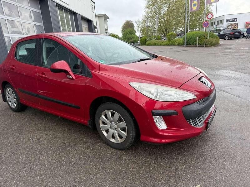 Gebraucht Peugeot 308 Tendance 95 PS (69 kW) 2008 Farbe rot babylone/metalllack Kleinwagen