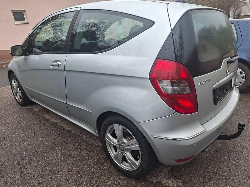 Gebraucht Mercedes A200 136 PS (100 kW) 2009 Silber Limousine
