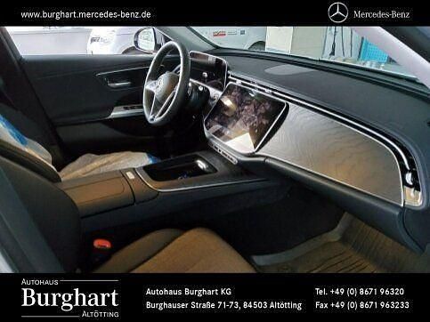 Gebraucht Mercedes E220 Advanced 197 PS (144 kW) 2024 Lack hightechsilber Kombi
