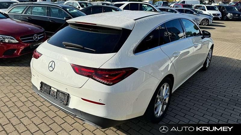 Gebraucht Mercedes CLA180 136 PS (100 kW) 2021 Polarweiß Limousine