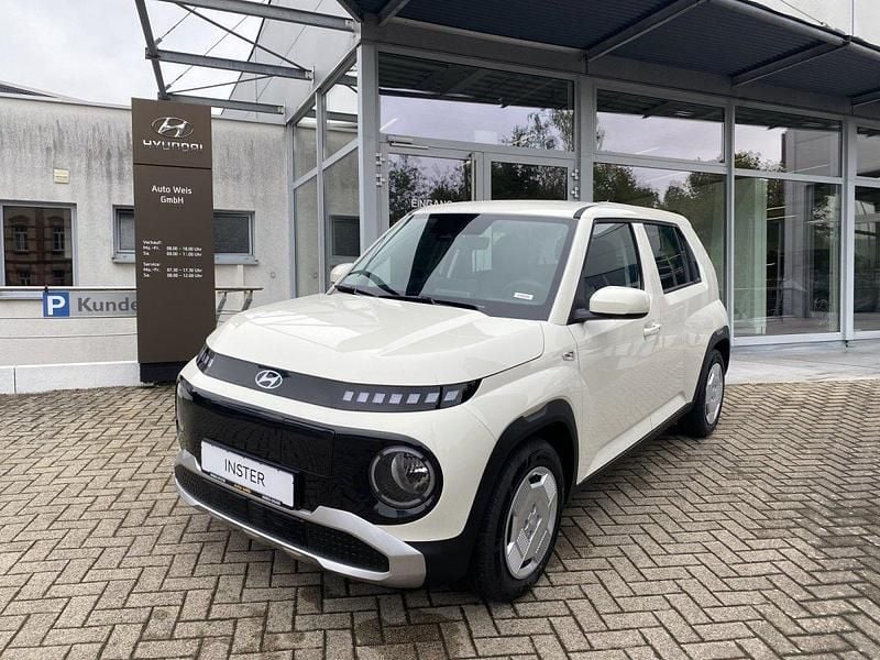 Unbleached ivory Gebraucht 2025 Hyundai Inster Trend Kleinwagen | 25.790 € (Fairer Preis) - Bild 1/4