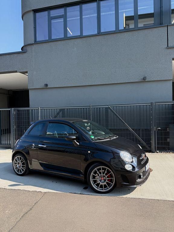 Gebraucht Abarth 500 135 PS (99 kW) 2010 Schwarz Kleinwagen
