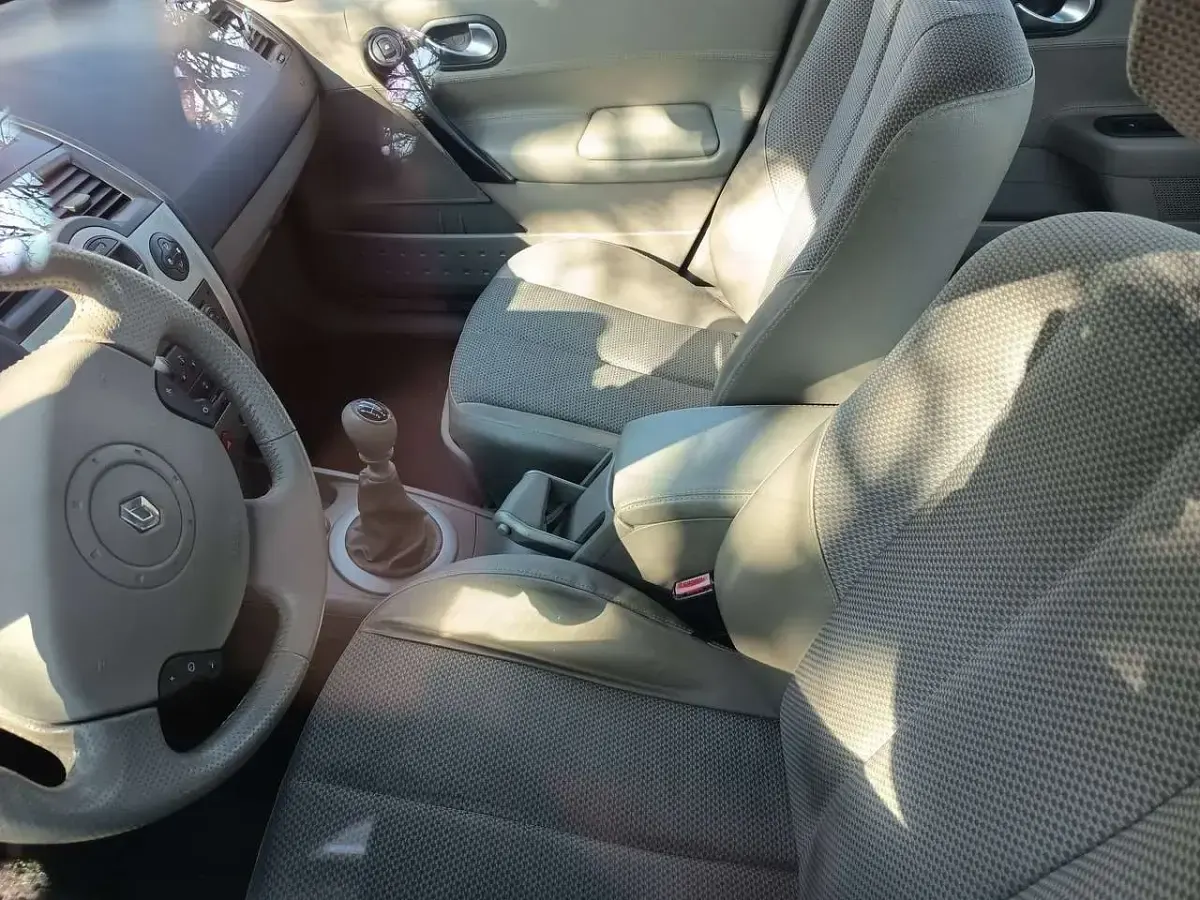 Gebraucht Renault Mégane GrandTour Dynamique 120 PS (88 kW) 2005 Kombi