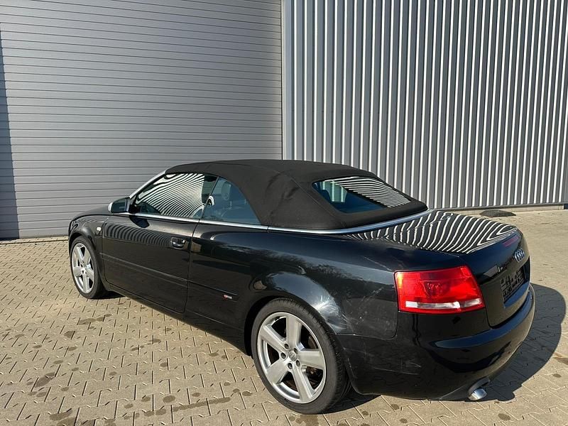 Gebraucht Audi A4 Cabriolet S-Line 140 PS (102 kW) 2007 Schwarz Cabrio