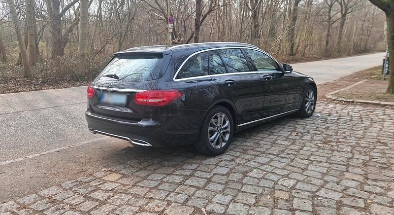 Gebraucht Mercedes C220 170 PS (125 kW) 2016 Schwarz Kombi