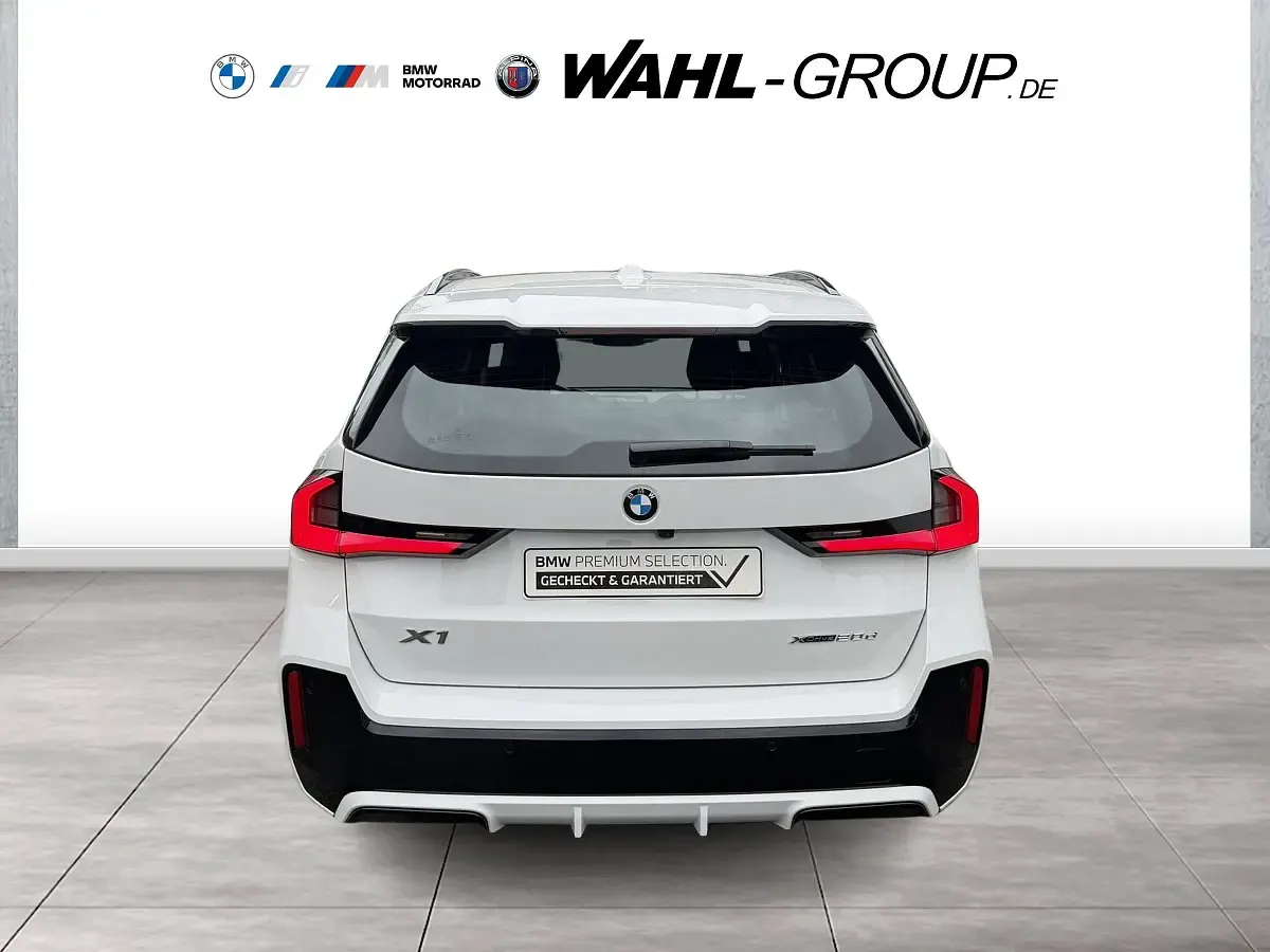 Gebraucht BMW X1 M Sport 163 PS (119 kW) 2025 Weiß SUV