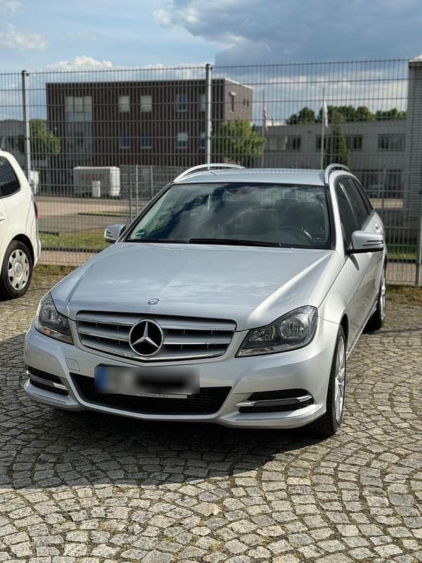 Silber Gebraucht 2013 Mercedes C220 Kombi | 9.300 € (Guter Preis) - Bild 1/4