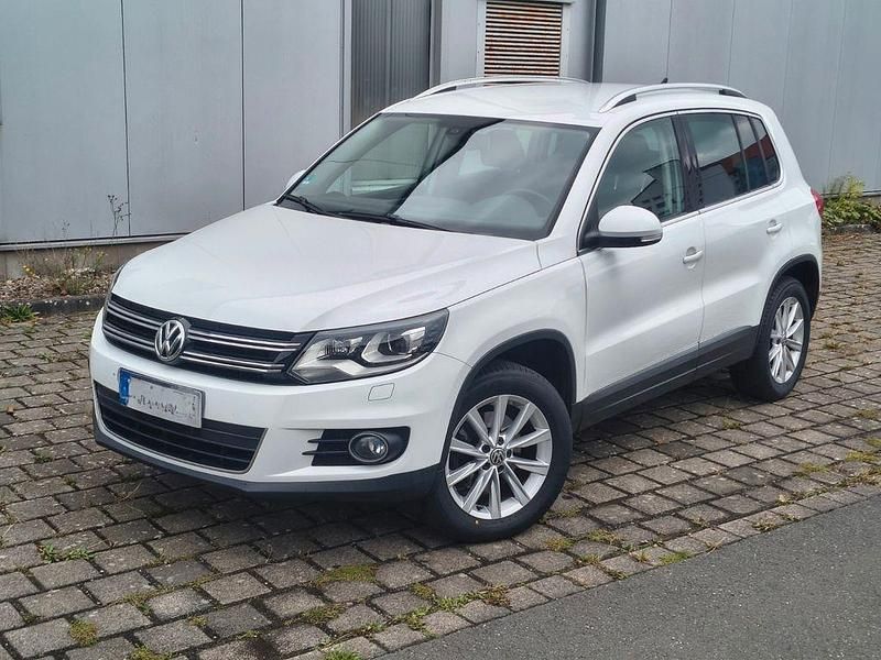 Weiß Gebraucht 2014 VW Tiguan Highline SUV | 11.999 € (Fairer Preis) - Bild 1/4