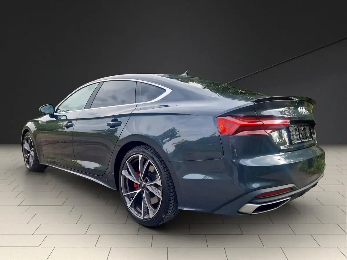 Gebraucht Audi A5 Sportback Basis 231 PS (169 kW) 2020 Grau Kleinwagen