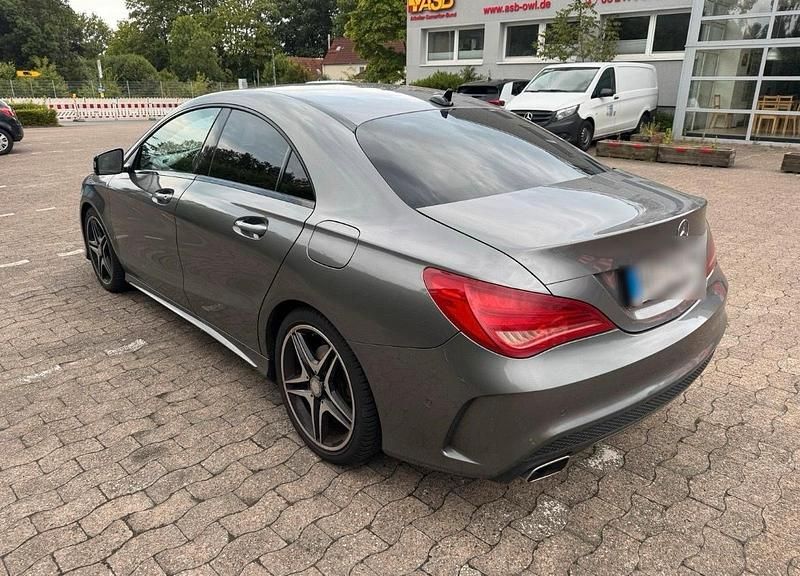 Gebraucht Mercedes CLA200 152 PS (111 kW) 2014 Grau Limousine