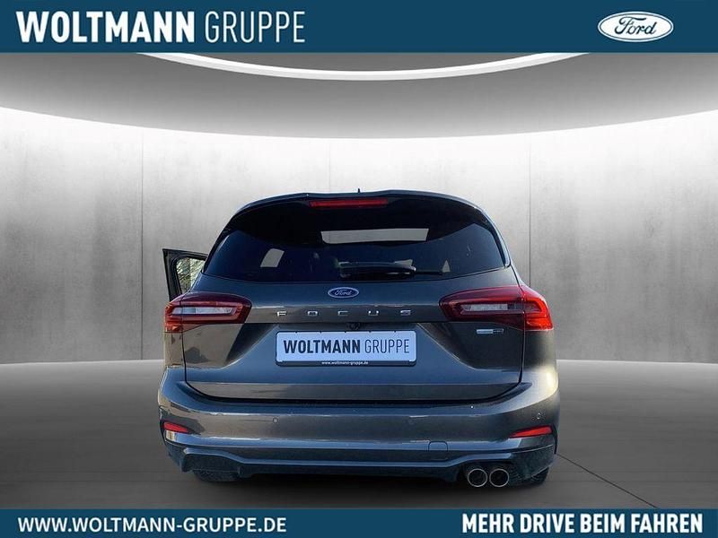 Gebraucht Ford Focus ST-Line 155 PS (114 kW) 2023 Grau Limousine