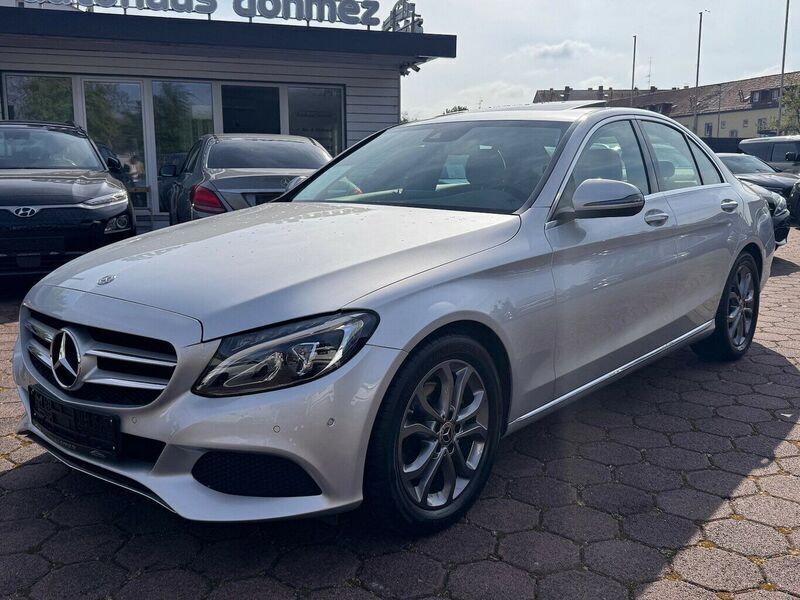 Iridiumsilber metalliclack Gebraucht 2017 Mercedes C220 Avantgarde Limousine | 19.900 € (Guter Preis) - Bild 1/4