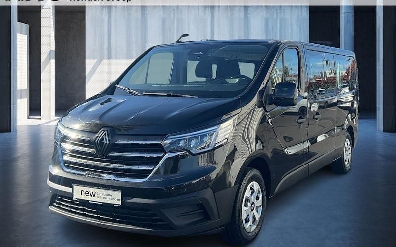 Neu Renault Trafic Evolution 150 PS (110 kW) 2025 Schwarz Van / Kleinbus