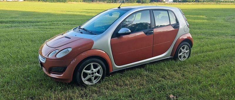 Orange Gebraucht 2004 Smart ForFour Limousine | 1.490 € (Fairer Preis) - Bild 1/4