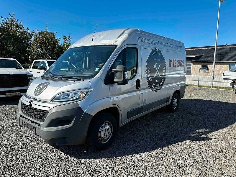 Grau Gebraucht 2016 Citroën Jumper Profi Van / Kleinbus | 7.500 € (Superpreis) - Bild 1/4