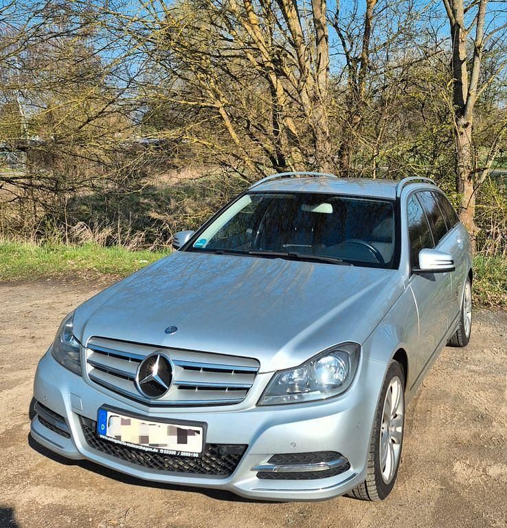 Gebraucht Mercedes C220 170 PS (125 kW) 2014 Silber Limousine