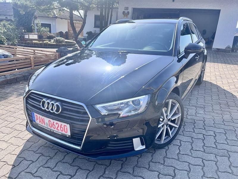 Gebraucht Audi A3 Sport 150 PS (110 kW) 2018 Schwarz Limousine