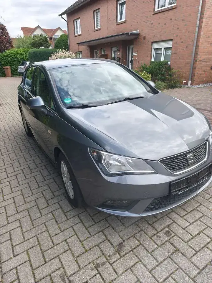 Gebraucht Seat Ibiza Stylance 90 PS (66 kW) 2015 Grau Kleinwagen