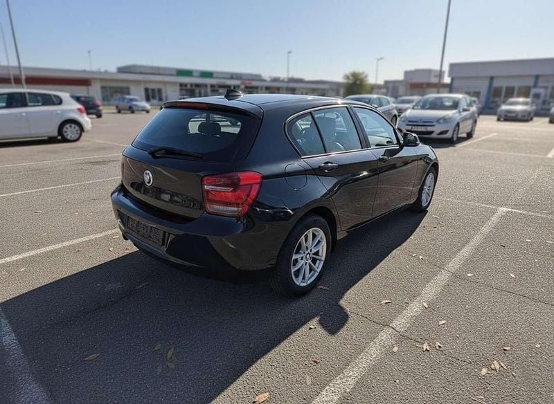 Gebraucht BMW 116 Sport Line 136 PS (100 kW) 2015 Schwarz Kleinwagen