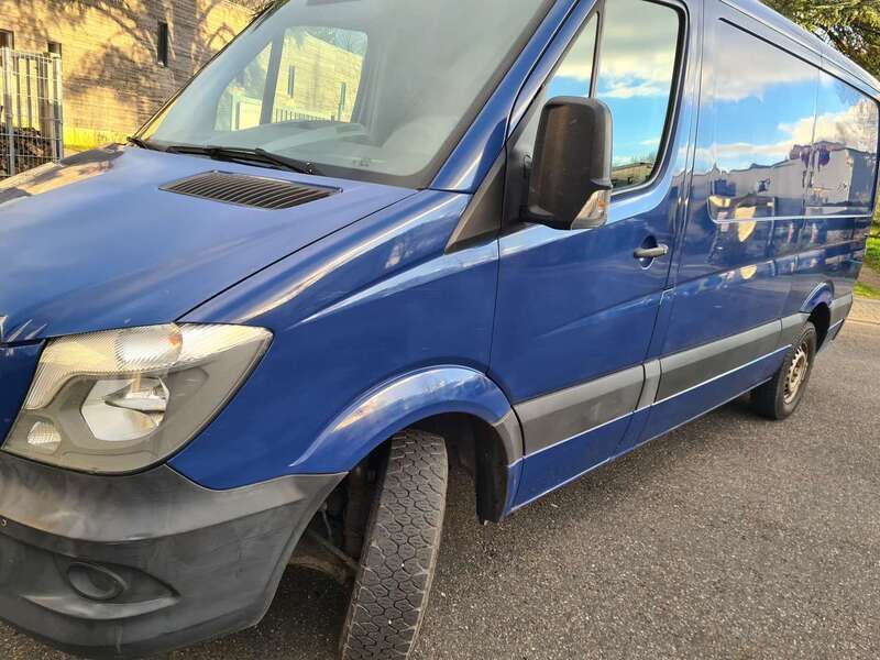 Blau Gebraucht 2014 Mercedes Sprinter Van | 7.950 € (Superpreis) - Bild 1/4