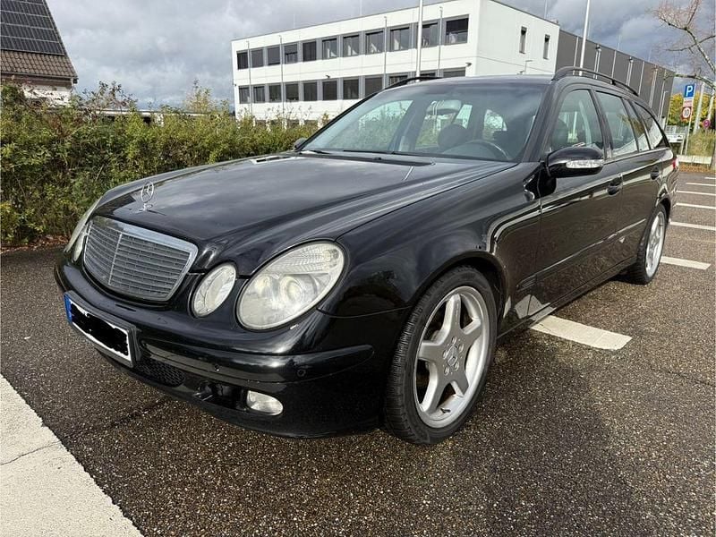 Gebraucht Mercedes E270 Classic 177 PS (130 kW) 2004 Schwarz Limousine