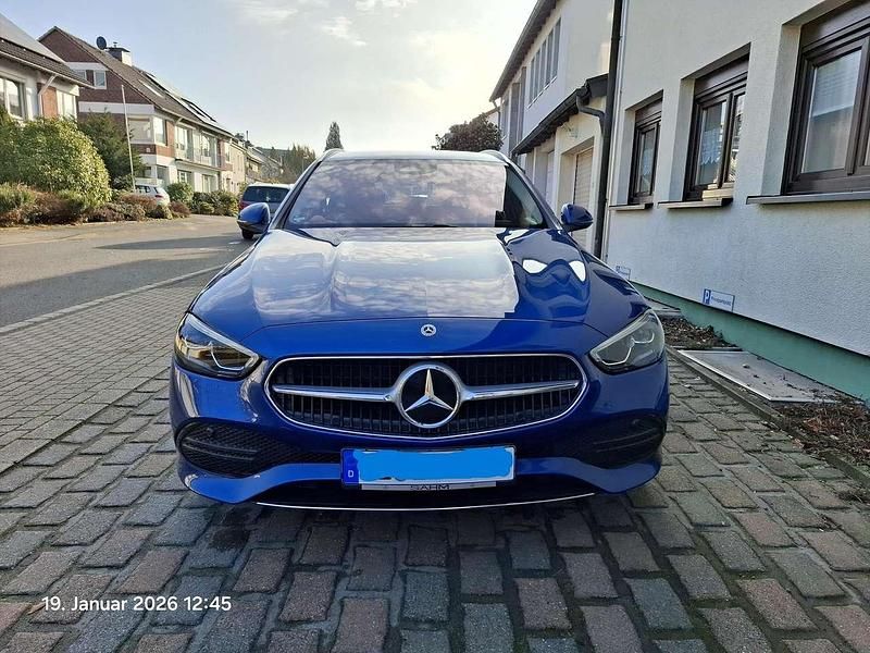 Gebraucht Mercedes C180 170 PS (125 kW) 2022 Blau Kombi