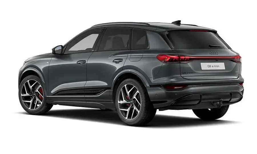 Neu Audi Q6 e-tron Ambiente 314 kW (428 PS) 2026 Daytonagrau perleffekt SUV