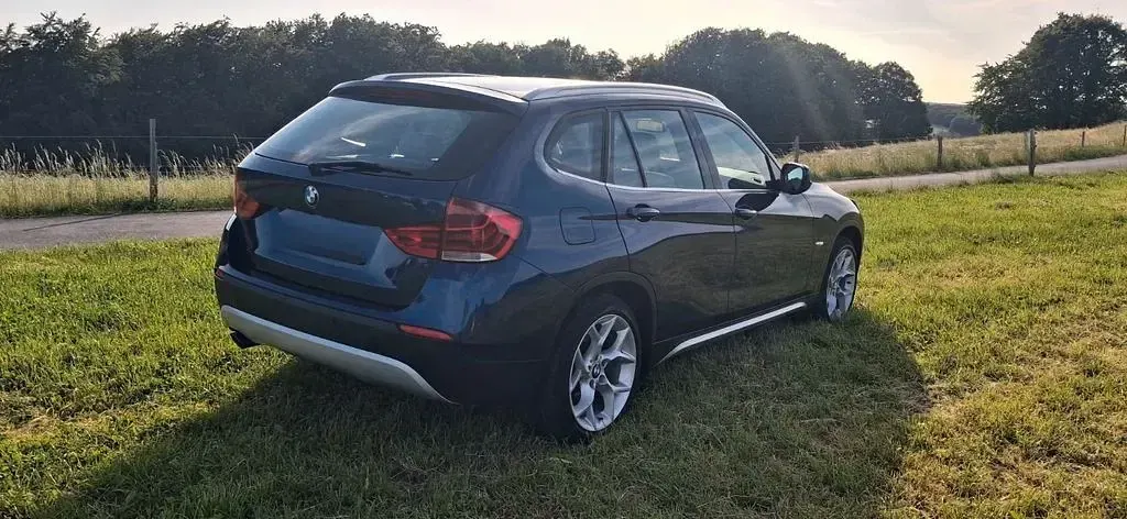 Gebraucht BMW X1 177 PS (130 kW) 2011 Blau SUV
