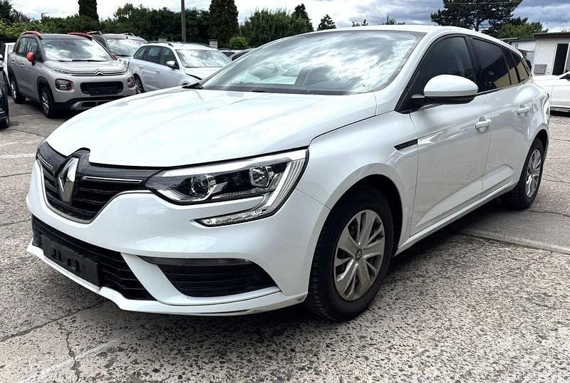 Weiß Gebraucht 2019 Renault Mégane IV Life Limousine | 8.999 € (Superpreis) - Bild 1/4