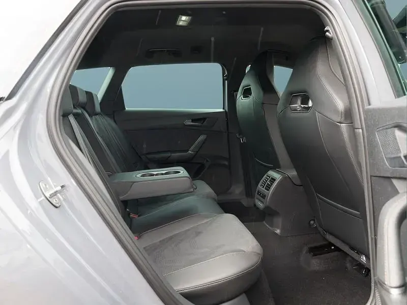 Gebraucht Cupra Leon 333 PS (244 kW) 2025 Grau Kombi