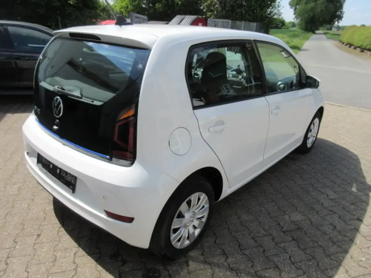 Używany VW e-up! 61 kW (83 KM) 2021 Biały Hatchback