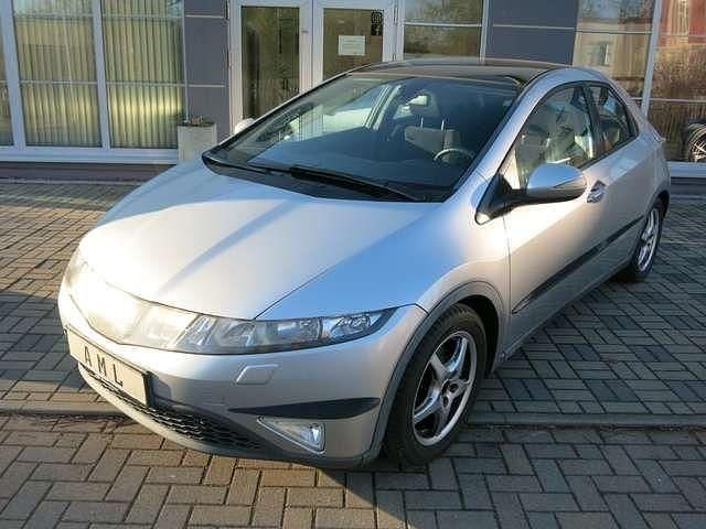 Alabaster silver m. Gebraucht 2008 Honda Civic Executive Kleinwagen | 3.990 € (Guter Preis) - Bild 1/4