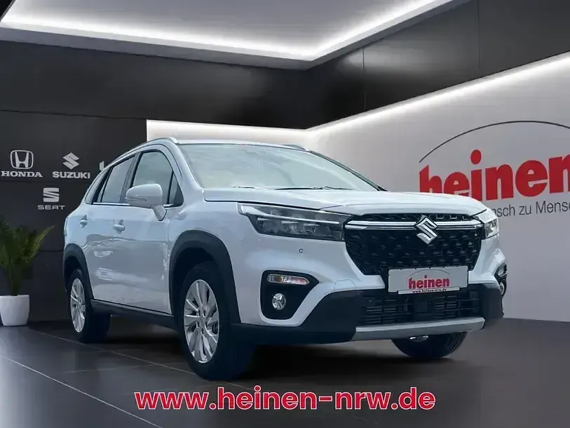 Gebraucht Suzuki SX4 S-Cross Comfort 129 PS (94 kW) 2025 Weiß SUV