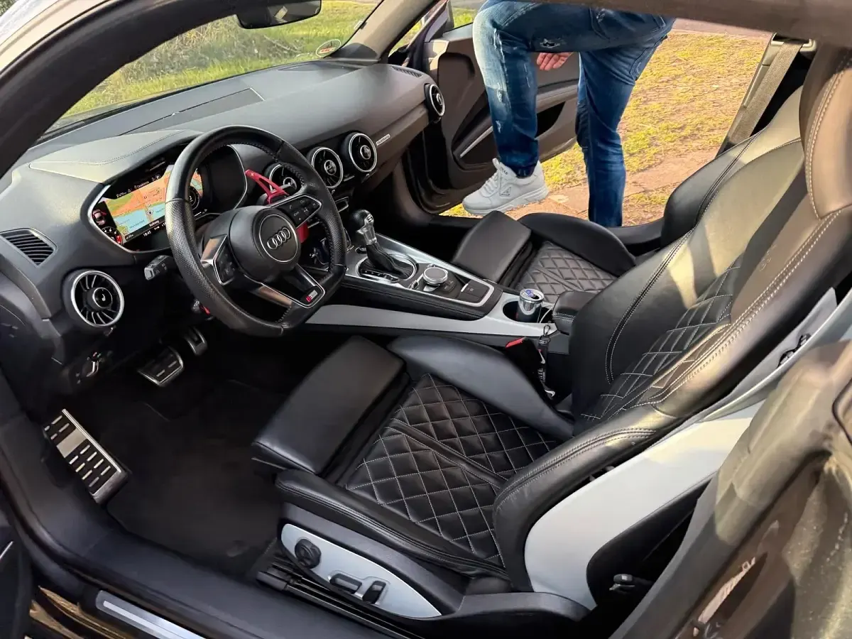 Gebraucht Audi TT S-Line 230 PS (169 kW) 2015 Grau Coupé