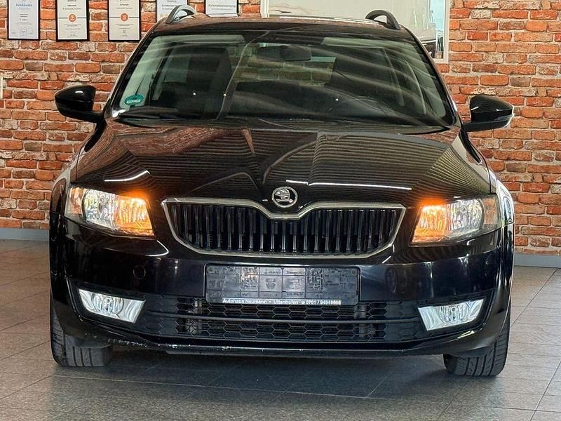 Gebraucht Skoda Octavia 105 PS (77 kW) 2014 Schwarz Kombi