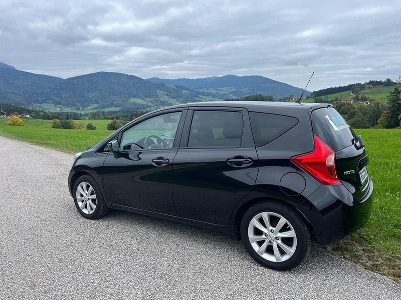Gebraucht Nissan Note Acenta 98 PS (72 kW) 2017 Schwarz Kleinwagen