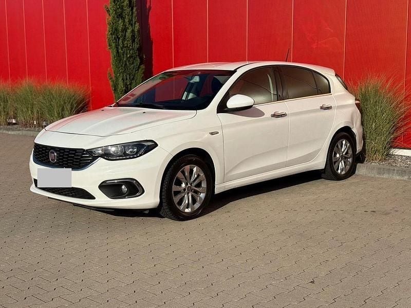 Weiß Gebraucht 2019 Fiat Tipo Limousine | 7.450 € (Guter Preis) - Bild 1/4