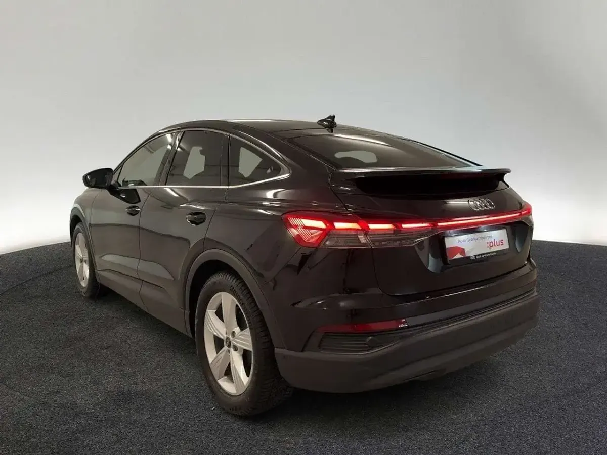 Gebraucht Audi Q4 e-tron 125 kW (170 PS) 2022 Mythosschwarz metallic SUV