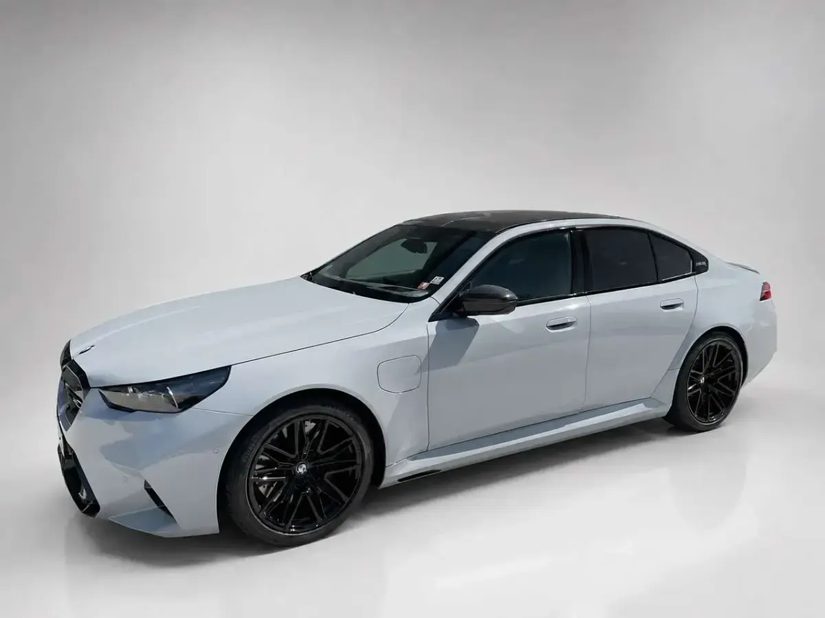 Gebraucht BMW M5 Shadowline 727 PS (534 kW) 2024 Grau Limousine