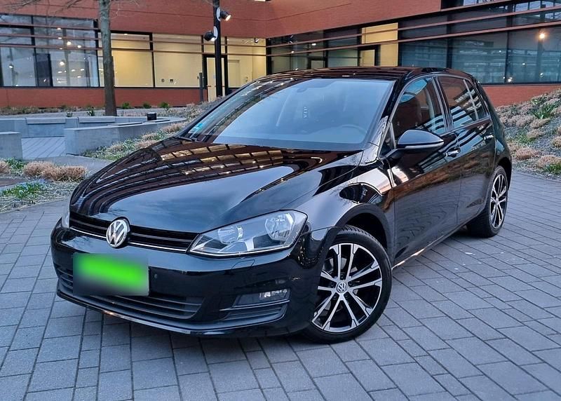 Gebraucht VW Golf VII 105 PS (77 kW) 2014 Schwarz Limousine