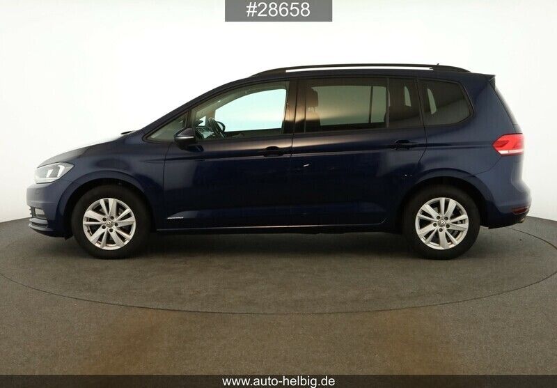 Gebraucht VW Touran Comfortline 150 PS (110 kW) 2020 Atlantik blue metallic Van / Kleinbus